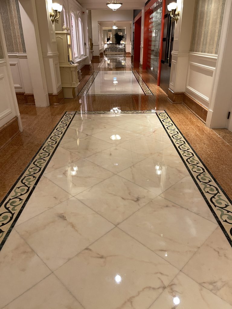 迪士尼酒店 - 冠峰雲石工程實例 #20 圖片 - 2023年04月13日 - hksummit.com