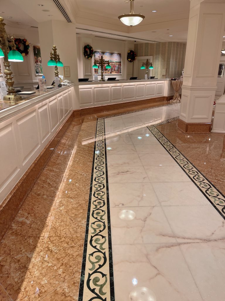 迪士尼酒店 - 冠峰雲石工程實例 #27 圖片 - 2023年04月13日 - hksummit.com