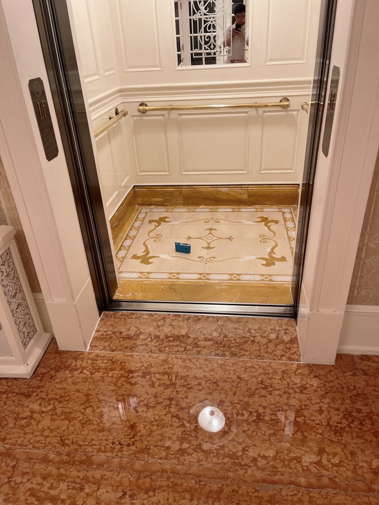 迪士尼酒店 - 冠峰雲石工程實例 #28 圖片 - 2023年04月13日 - hksummit.com