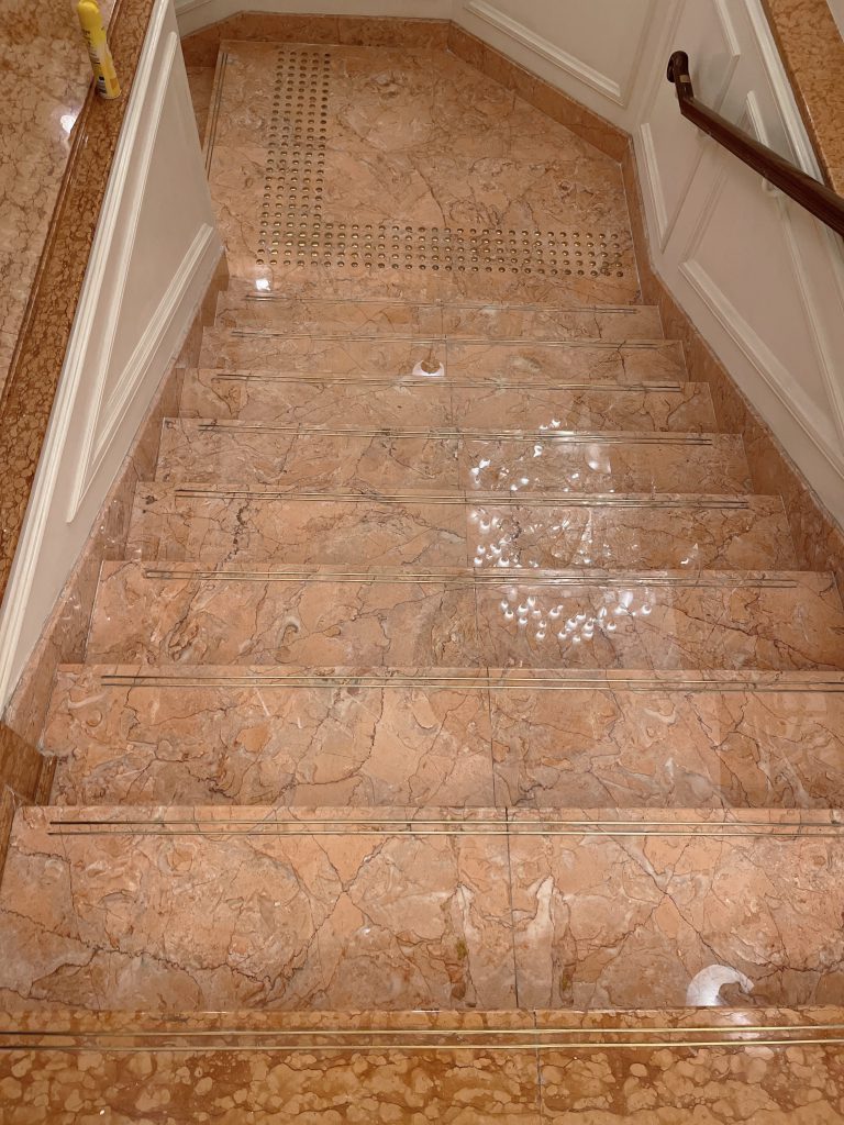 迪士尼酒店 - 冠峰雲石工程實例 #29 圖片 - 2023年04月13日 - hksummit.com