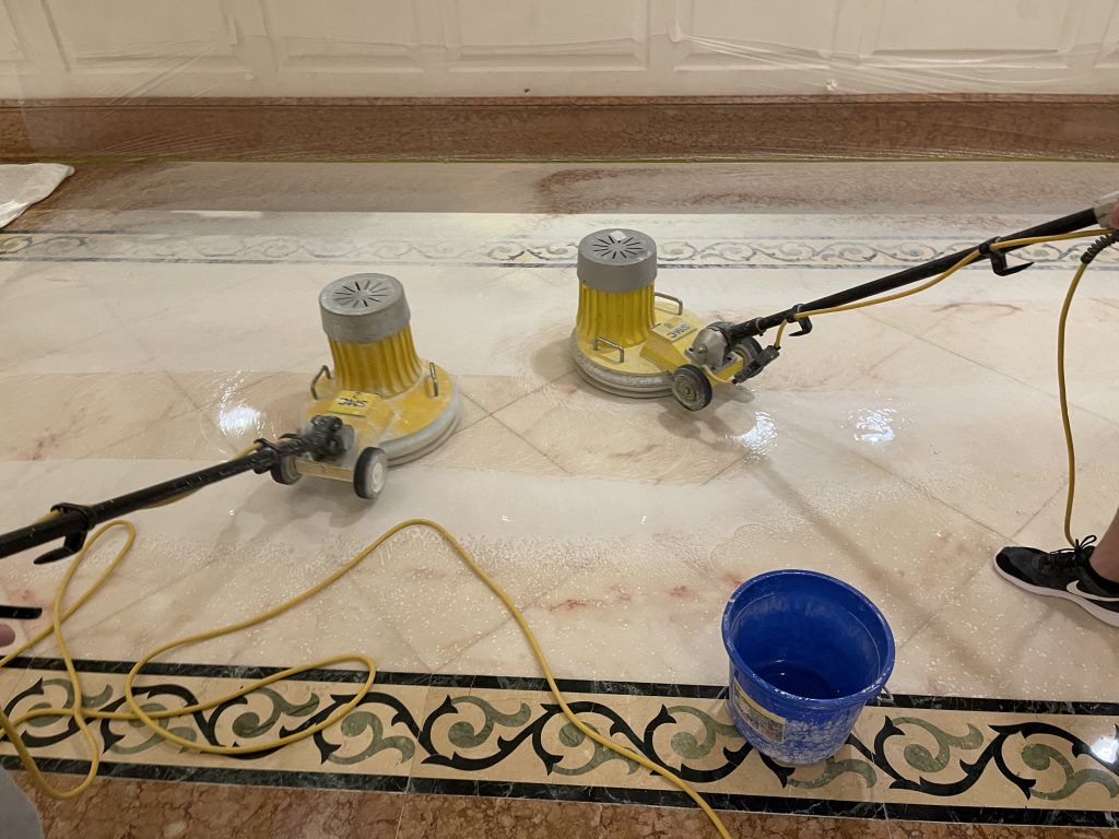 迪士尼酒店 - 冠峰雲石工程實例 #3 圖片 - 2023年04月13日 - hksummit.com