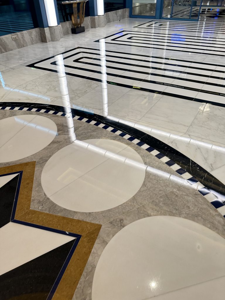 迪士尼好萊塢酒店 - 冠峰雲石工程實例 #12 圖片 - 2023年11月13日 - hksummit.com