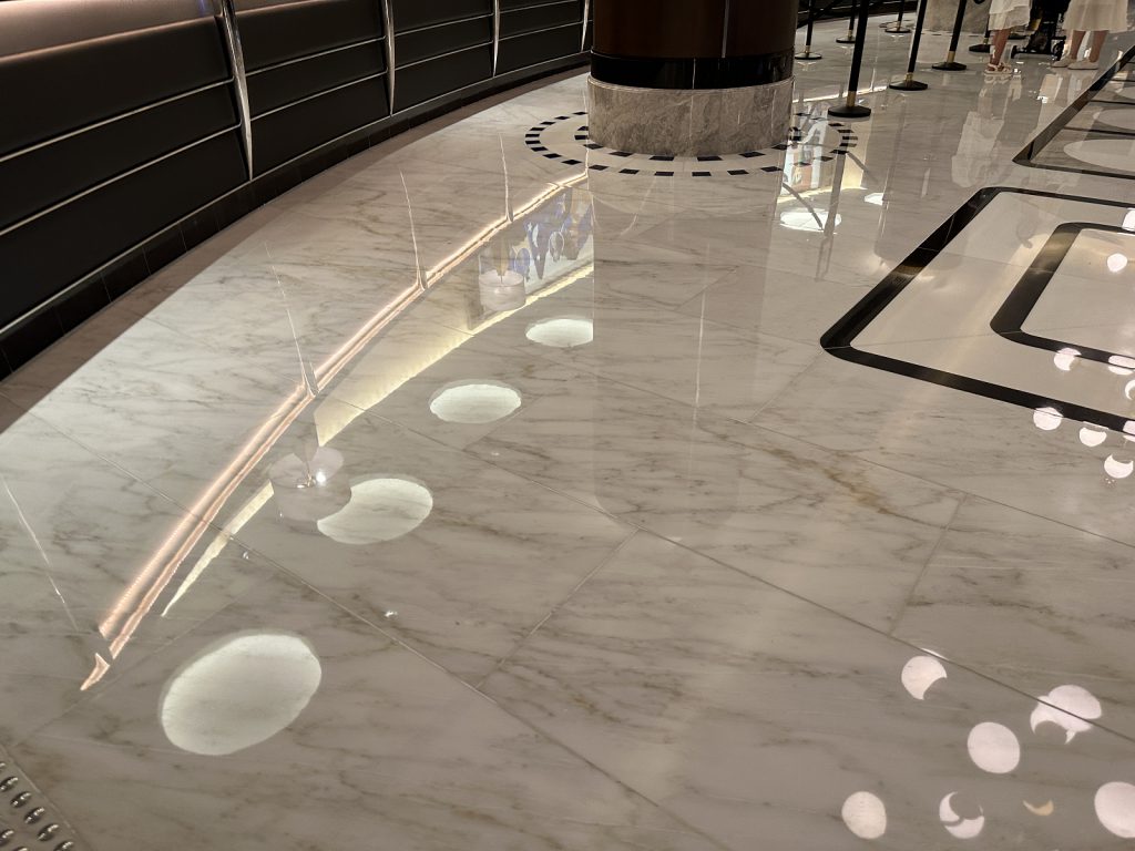 迪士尼好萊塢酒店 - 冠峰雲石工程實例 #14 圖片 - 2023年11月13日 - hksummit.com