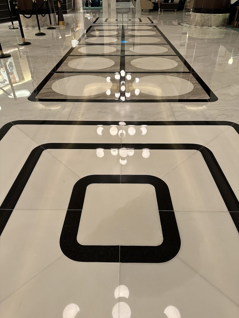 迪士尼好萊塢酒店 - 冠峰雲石工程實例 #16 圖片 - 2023年11月13日 - hksummit.com