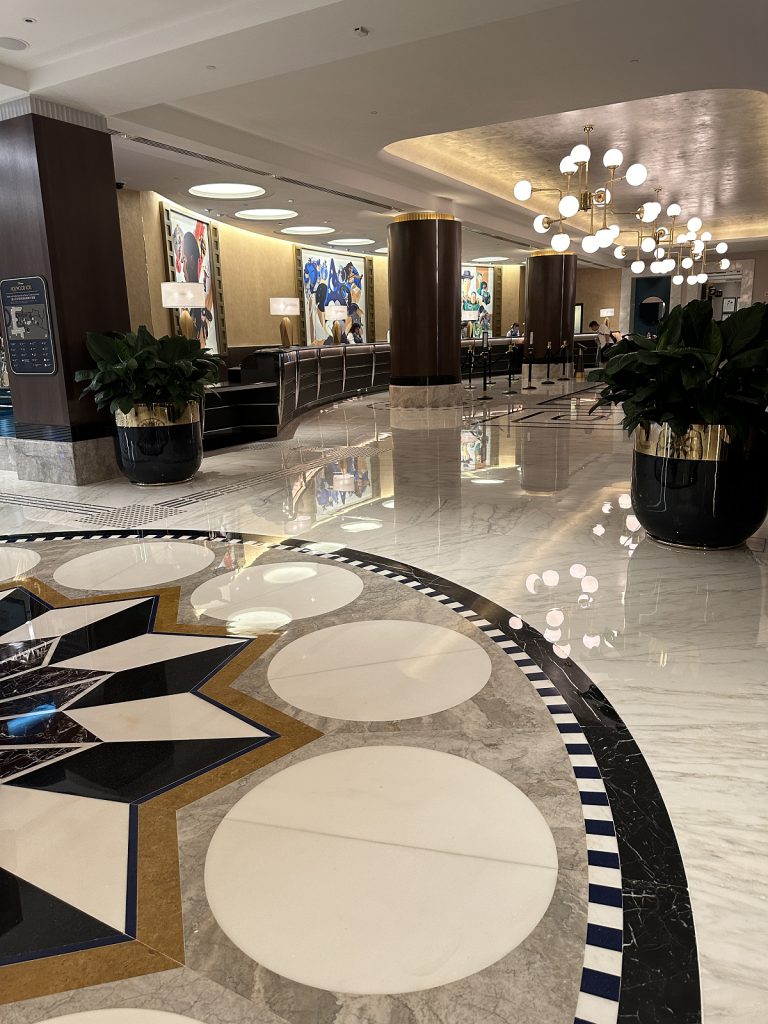 迪士尼好萊塢酒店 - 冠峰雲石工程實例 #18 圖片 - 2023年11月13日 - hksummit.com