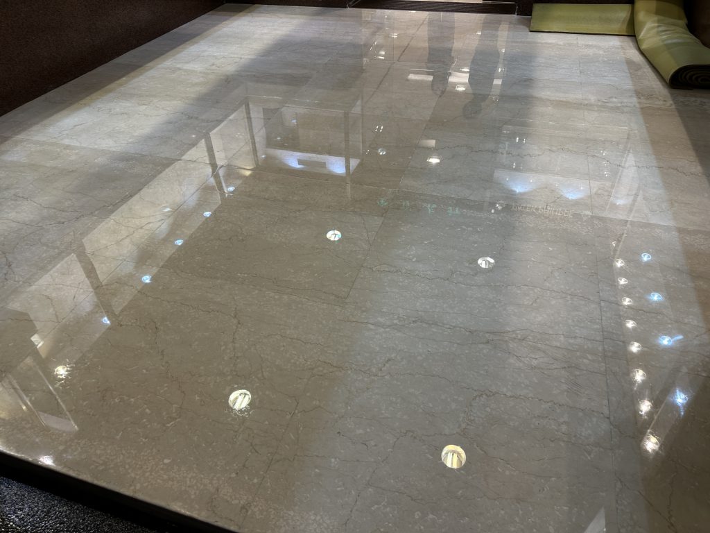 中環錶行 - 冠峰雲石工程實例 #9 圖片 - 2024年10月23日 - hksummit.com