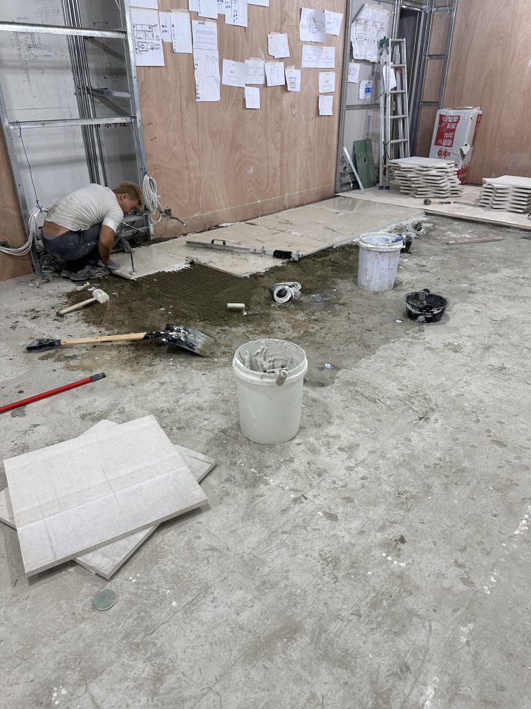 IFC 老舖黃金 - 冠峰雲石工程實例 - 第2張 圖片 - 2026年03月26日 - hksummit.com