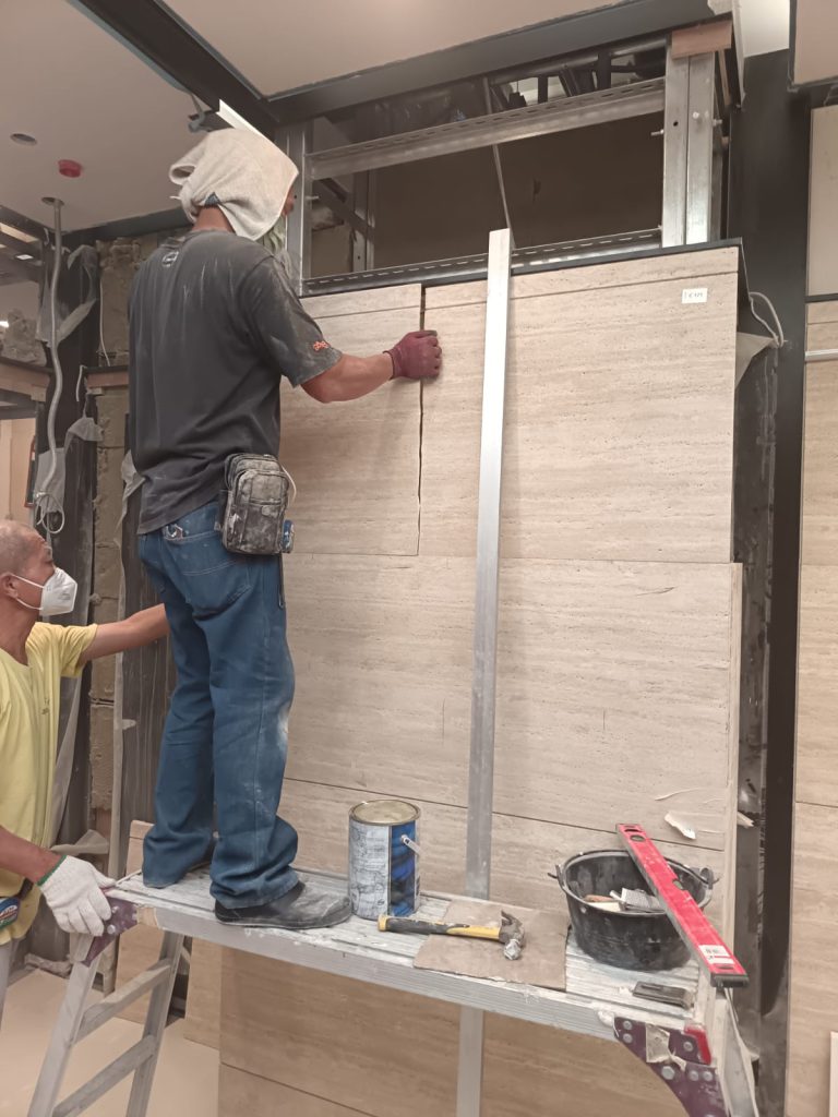 IFC 老舖黃金 - 冠峰雲石工程實例 - 第7張 圖片 - 2026年03月26日 - hksummit.com