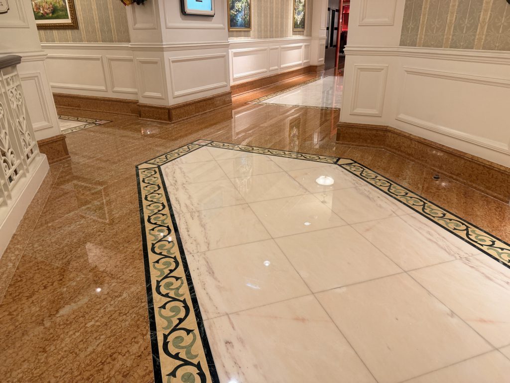 迪士尼樂園酒店 - 冠峰雲石工程實例 #20 圖片 - 2026年04月01日 - hksummit.com