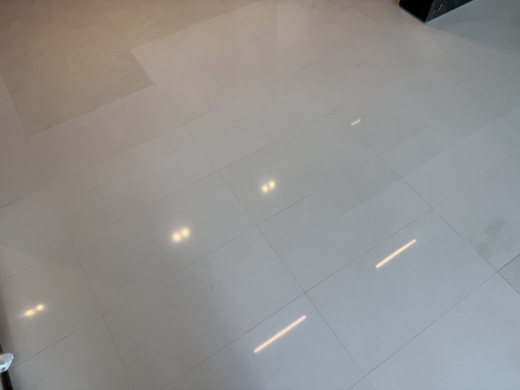 君臨天下 - 冠峰雲石工程實例 #11 圖片 - 2026年04月01日 - hksummit.com