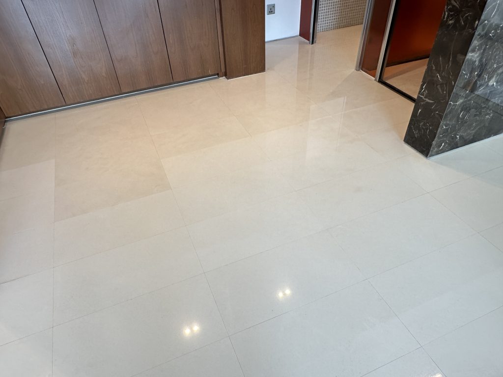 君臨天下 - 冠峰雲石工程實例 #18 圖片 - 2026年04月01日 - hksummit.com