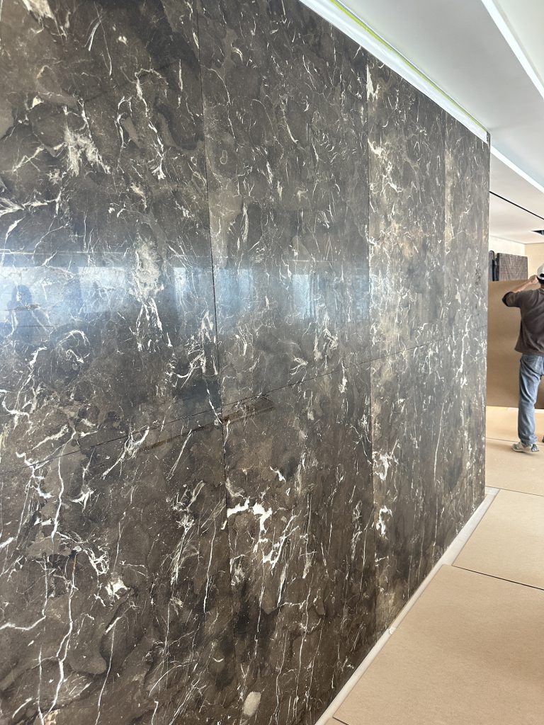 君臨天下 - 冠峰雲石工程實例 #4 圖片 - 2026年04月01日 - hksummit.com